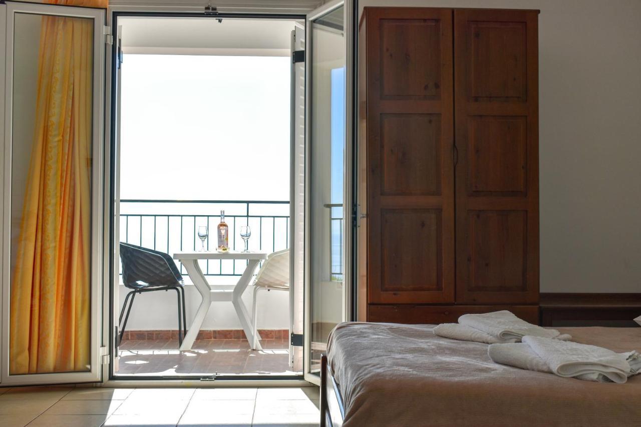 Spyridoula Aparthotel Lourdata  Exteriör bild